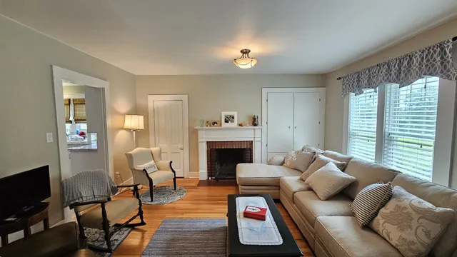 $450,000 | 315 7 Mile Ferry Road, Cunningham, TN 37052