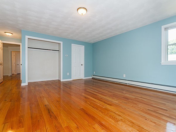 17 McAuliffe Road Randolph, MA 02368 - Photo 12 of 25 Gallery Image 12