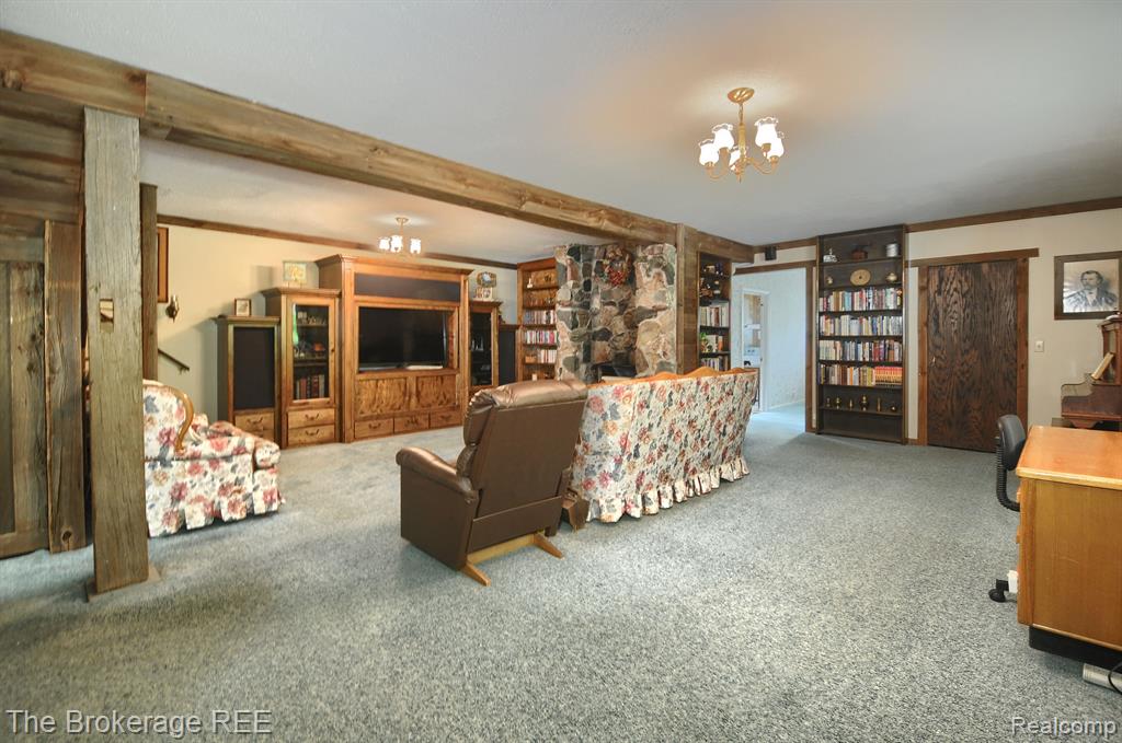 4043 Snook Road Metamora, MI 48455 - Photo 7 of 61
