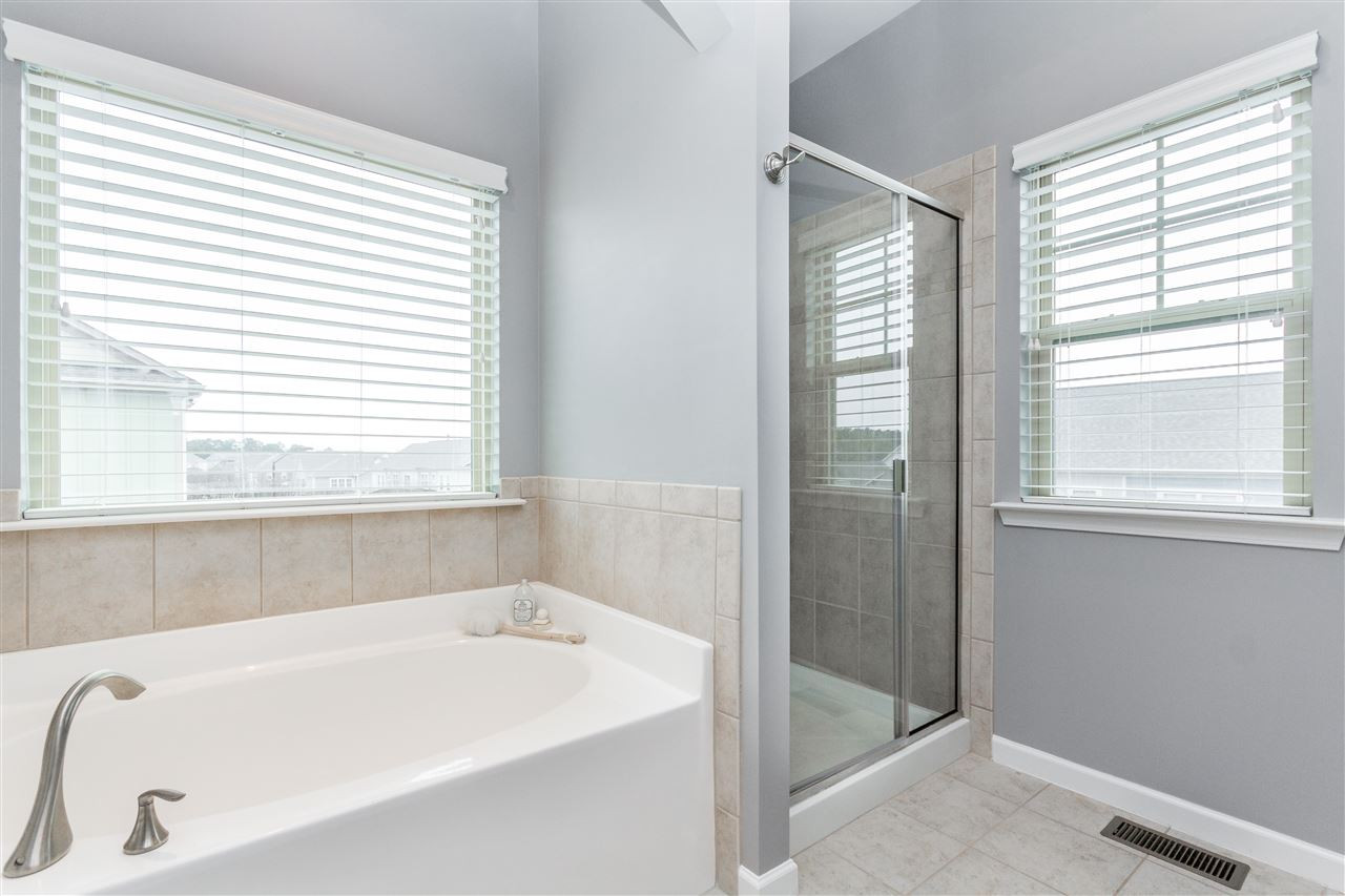 1325 Rodessa Run Raleigh, NC 27607 - Photo 17 of 25 Master Bath/Spa