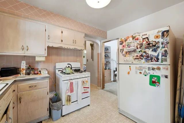 $590,020 | 6911-6909 West Niles Terrace, Niles, IL 60714