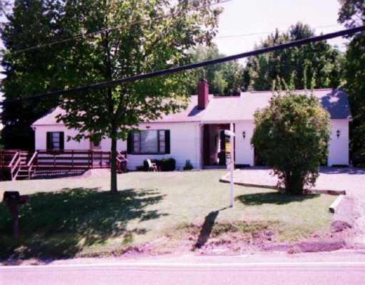 2701 Clayton Road Beaver Falls, PA 15010 - Photo 1 of 1 Gallery Image 1