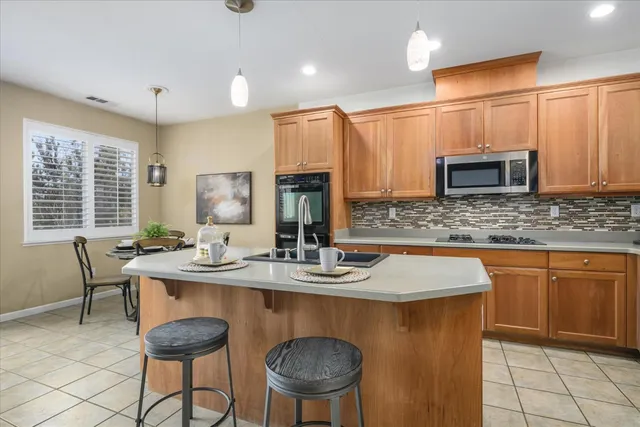 $699,900 | 421 Ashland Court, Shingle Springs, CA 95682