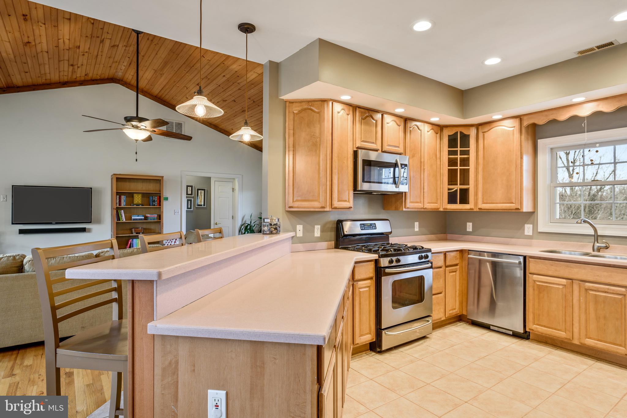 745 Germany Road Stephens City, VA 22655 - Photo 8 of 34 Stainless steal appliances