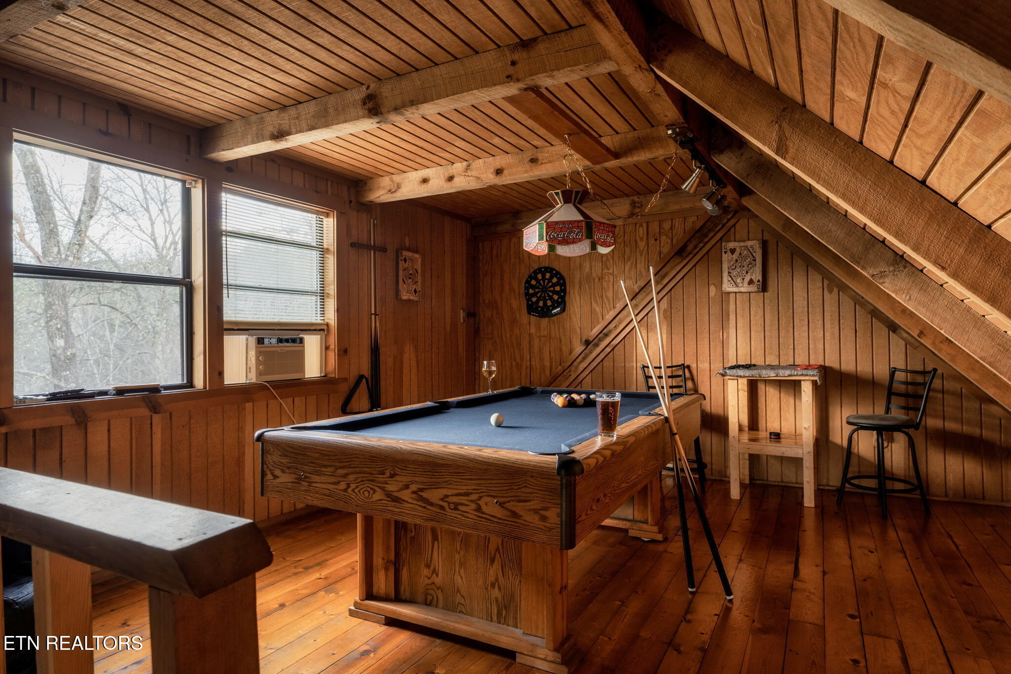 817 Ridgefield Drive Sevierville, TN 37876 - Photo 10 of 39 27-web-or-mls-817RidgefieldDr-28