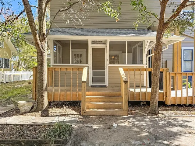 $597,000 | 610 19th Street West, Bradenton, FL 34205