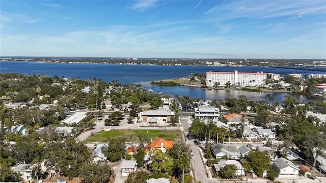 $597,000 | 610 19th Street West, Bradenton, FL 34205