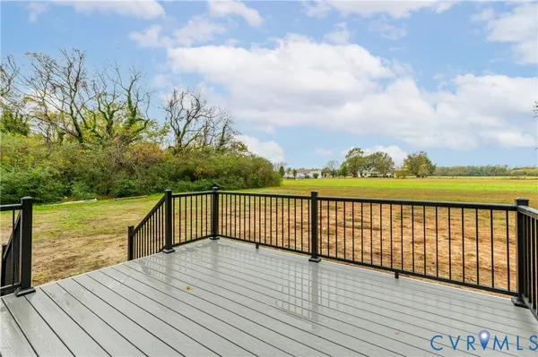 $387,500 | 87 Crittenden Road, Deltaville, VA 23043