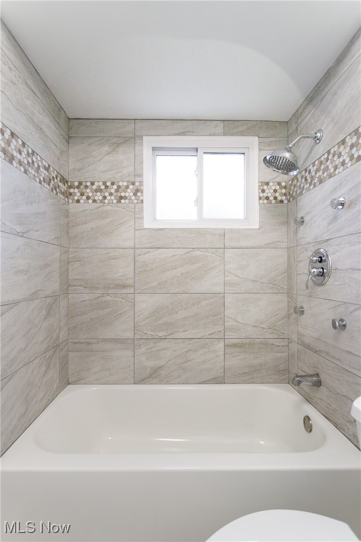 31827 Glenhurst Road Willowick, OH 44095 - Photo 24 of 44 Full bath with toilet and shower combination