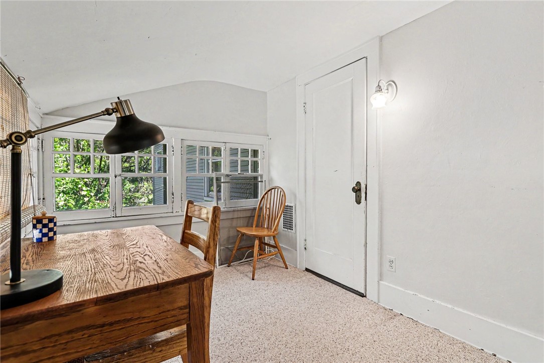 44 Rawlinson Road Irondequoit, NY 14617 - Photo 20 of 33