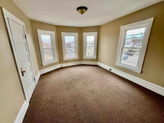 $695,000 | 507 Clay Street, Manchester, NH 03103