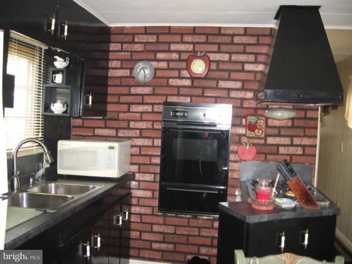 1762 Crown Point Road, Unit A9 Thorofare, NJ 08086 - Photo 4 of 6 Kitchen