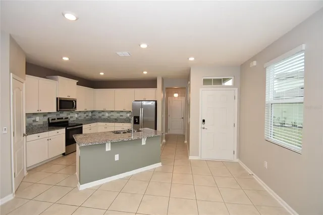 $2,100 | 207 Redbud Road, Palm Coast, FL 32137