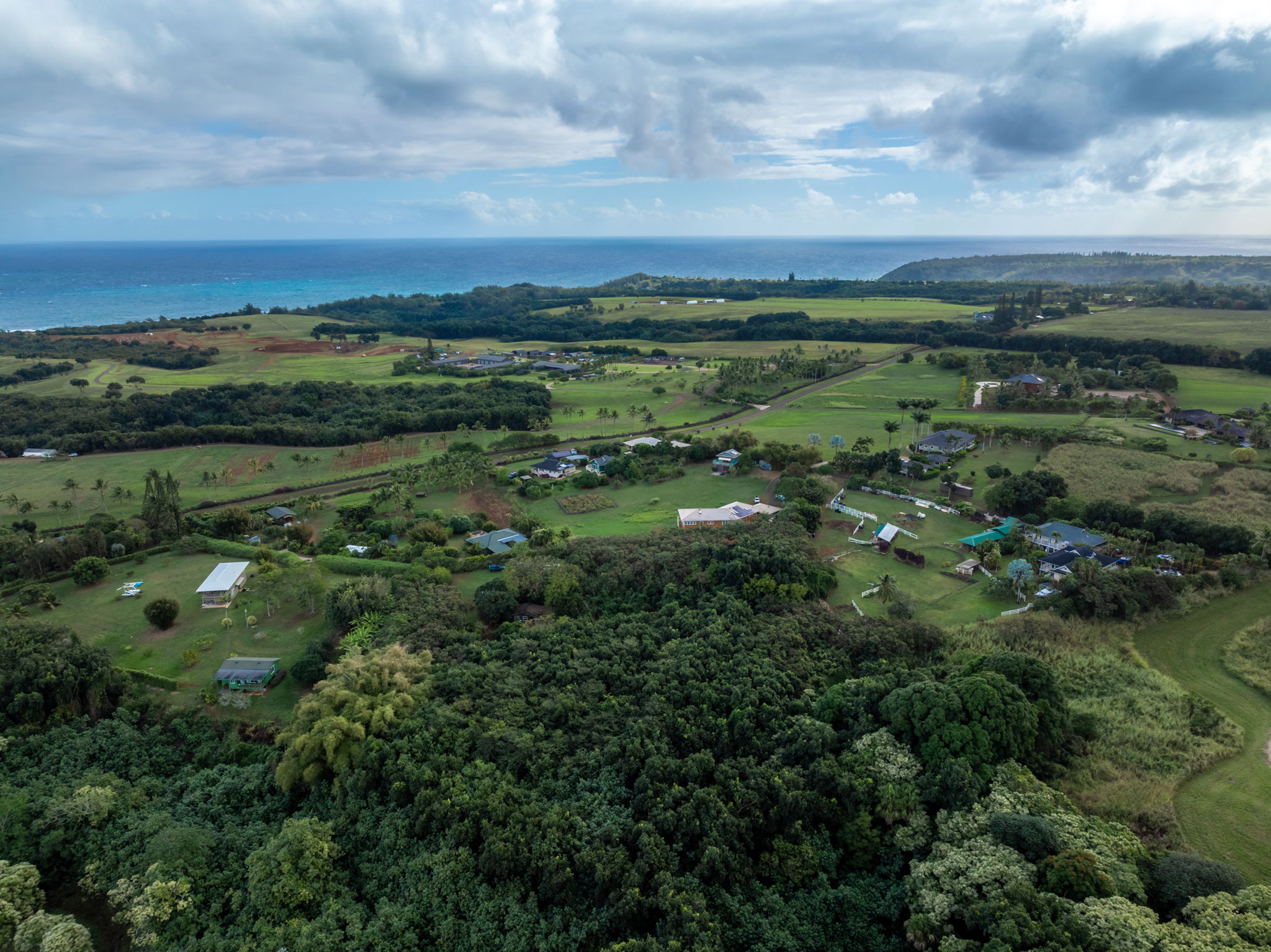 7549 A Lot 23 Koolau Road Kilauea, HI 96754 - Photo 12 of 23 a view of a lake with a city