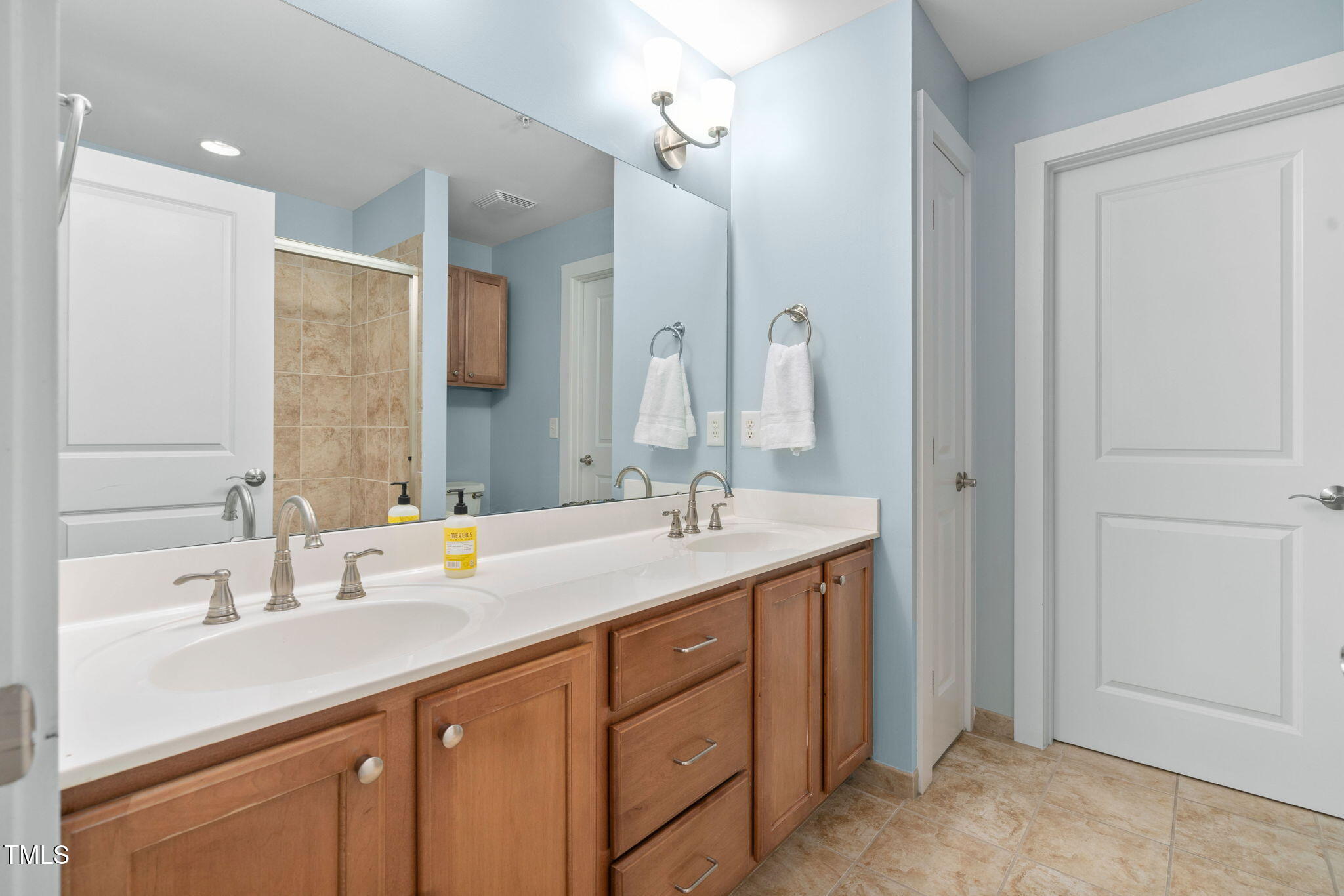 444 South Blount Street, Unit 316 Raleigh, NC 27601 - Photo 21 of 37 18-web-or-mls-444-s-blount-st-316