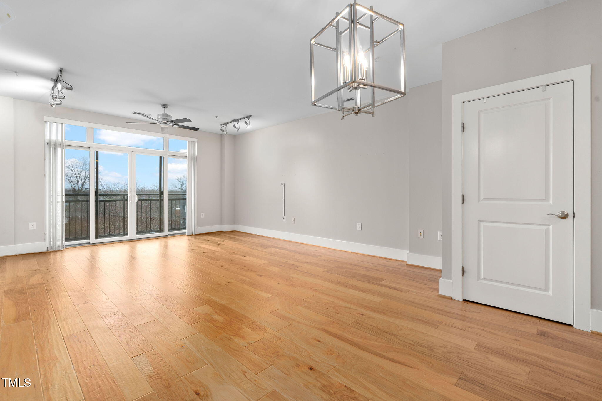 444 South Blount Street, Unit 316 Raleigh, NC 27601 - Photo 8 of 37 8-web-or-mls-444-s-blount-st-316
