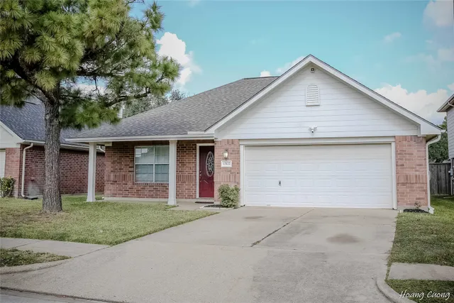 front view of house with a yard