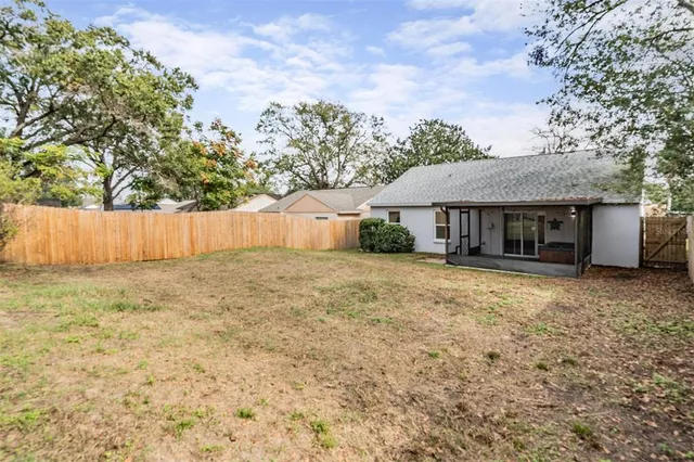 $350,000 | 404 Regal Park Drive, Valrico, FL 33594