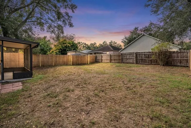 $350,000 | 404 Regal Park Drive, Valrico, FL 33594