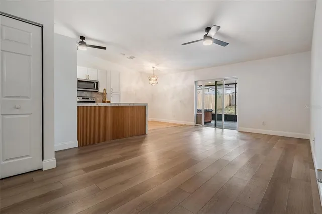 $350,000 | 404 Regal Park Drive, Valrico, FL 33594