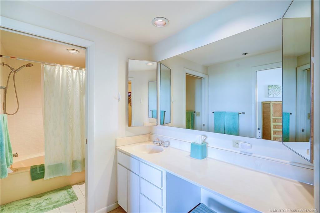 221 Northeast Plantation Road, Unit 407 Stuart, FL 34996 - Photo 38 of 42