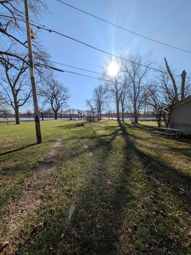 1824 Cobb Boulevard Kankakee, IL 60901 - Photo 26 of 30 a backyard of apartments with lots of green space