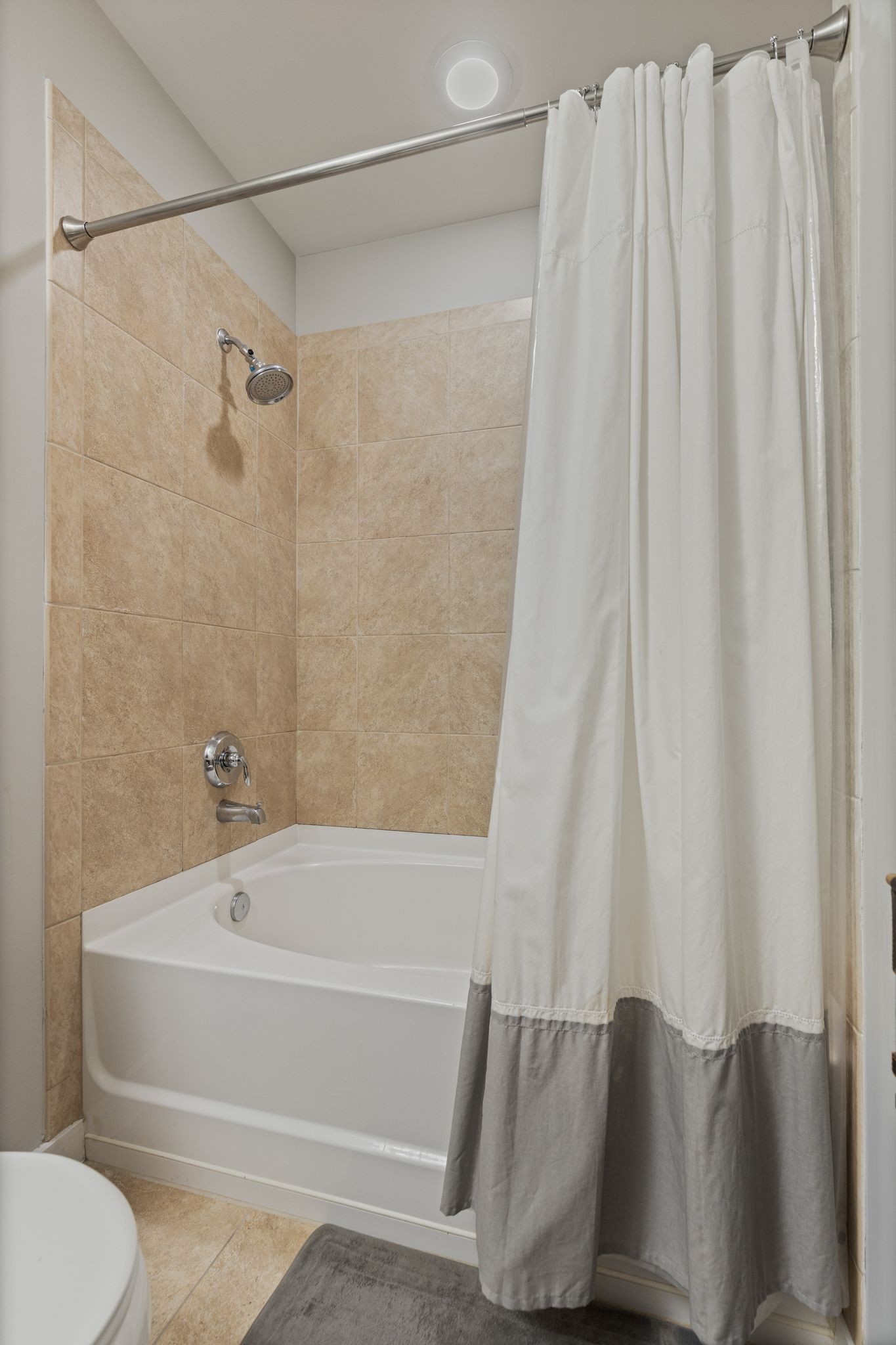 301 Demonbreun Street, Unit 908 Nashville, TN 37201 - Photo 12 of 28