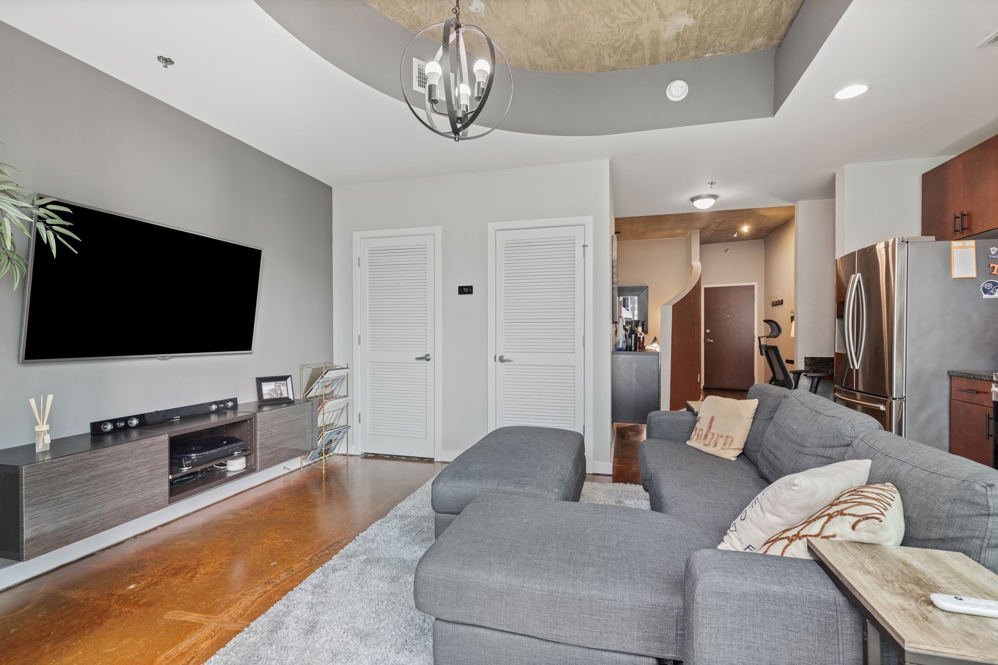 301 Demonbreun Street, Unit 908 Nashville, TN 37201 - Photo 18 of 28