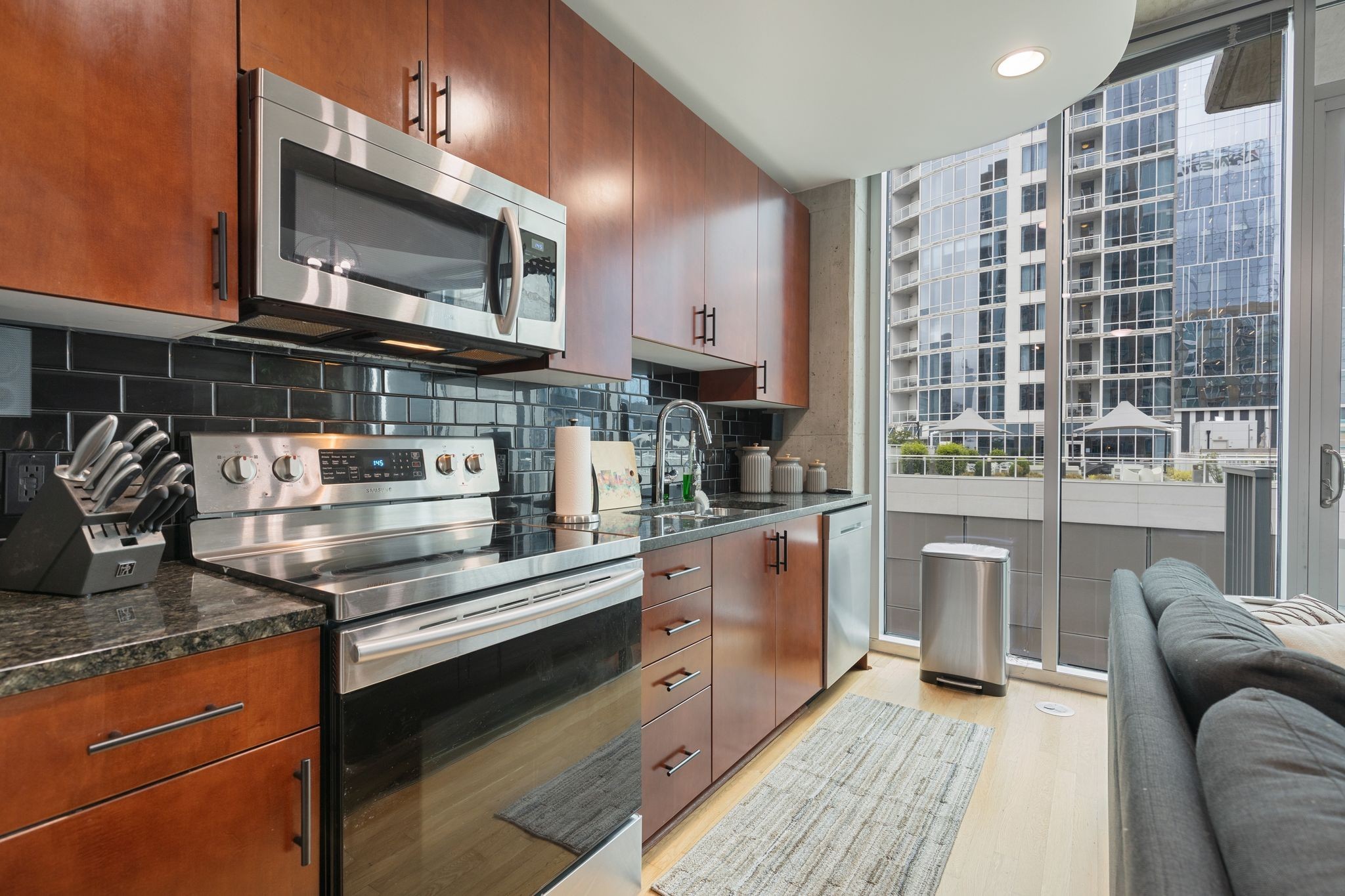 301 Demonbreun Street, Unit 908 Nashville, TN 37201 - Photo 2 of 28