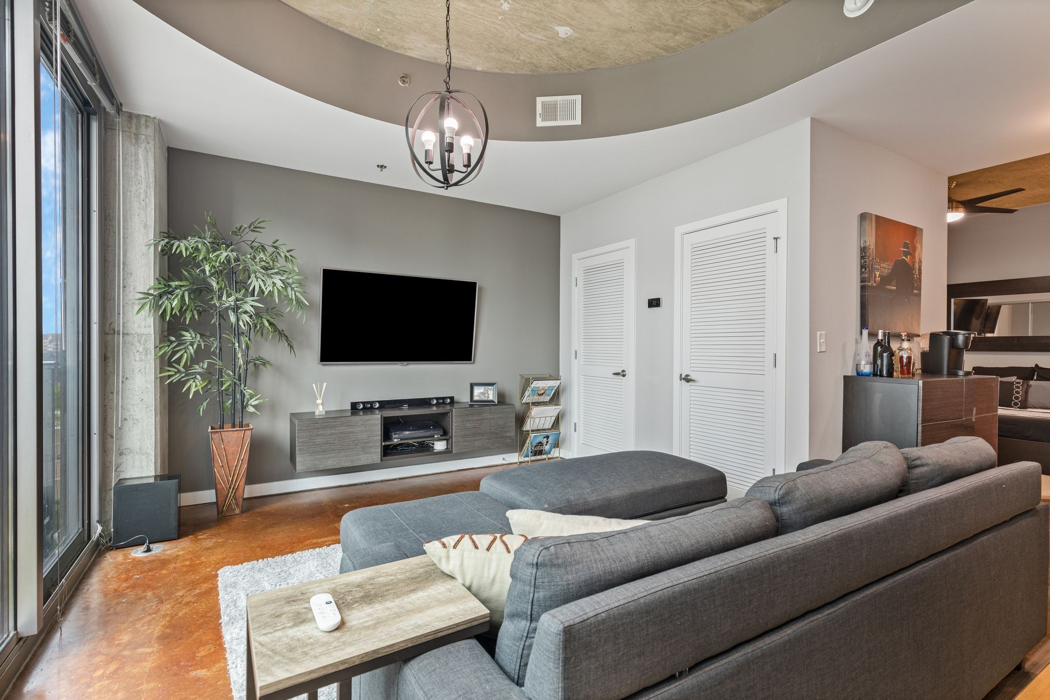 301 Demonbreun Street, Unit 908 Nashville, TN 37201 - Photo 4 of 28