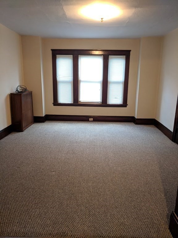 412 Grafton Street Worcester, MA 01604 - Photo 7 of 35 Gallery Image 7