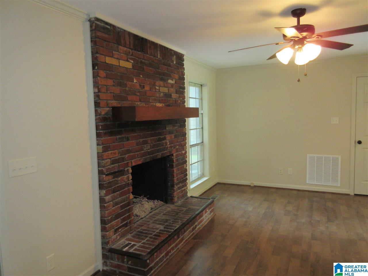 124 Hickory Street Alabaster, AL 35114 - Photo 9 of 27
