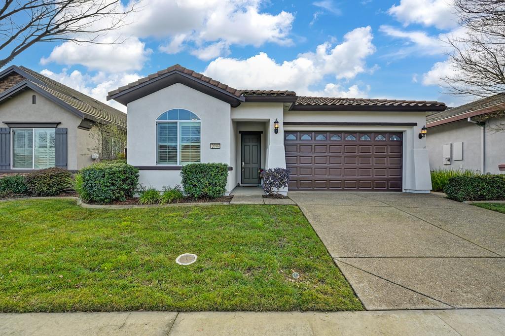 2096 Land End Loop Roseville, CA 95747 - Photo 4 of 46