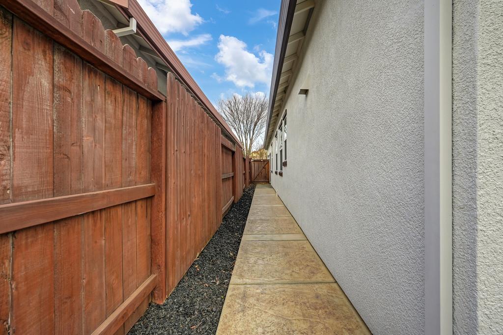 2096 Land End Loop Roseville, CA 95747 - Photo 46 of 46