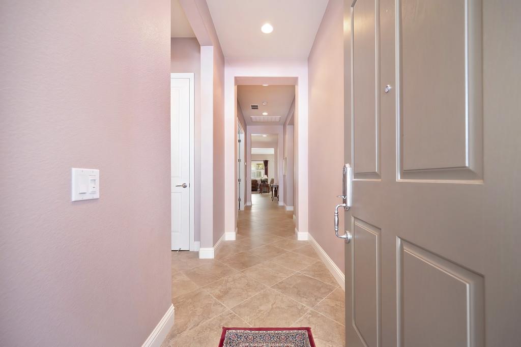 2096 Land End Loop Roseville, CA 95747 - Photo 7 of 46