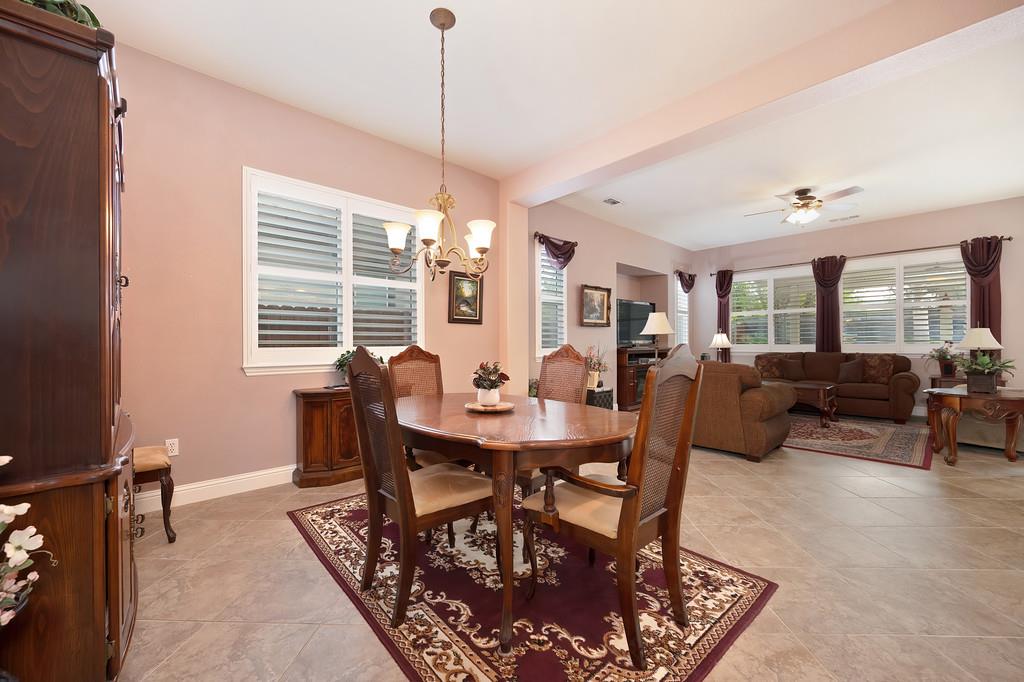 2096 Land End Loop Roseville, CA 95747 - Photo 8 of 46