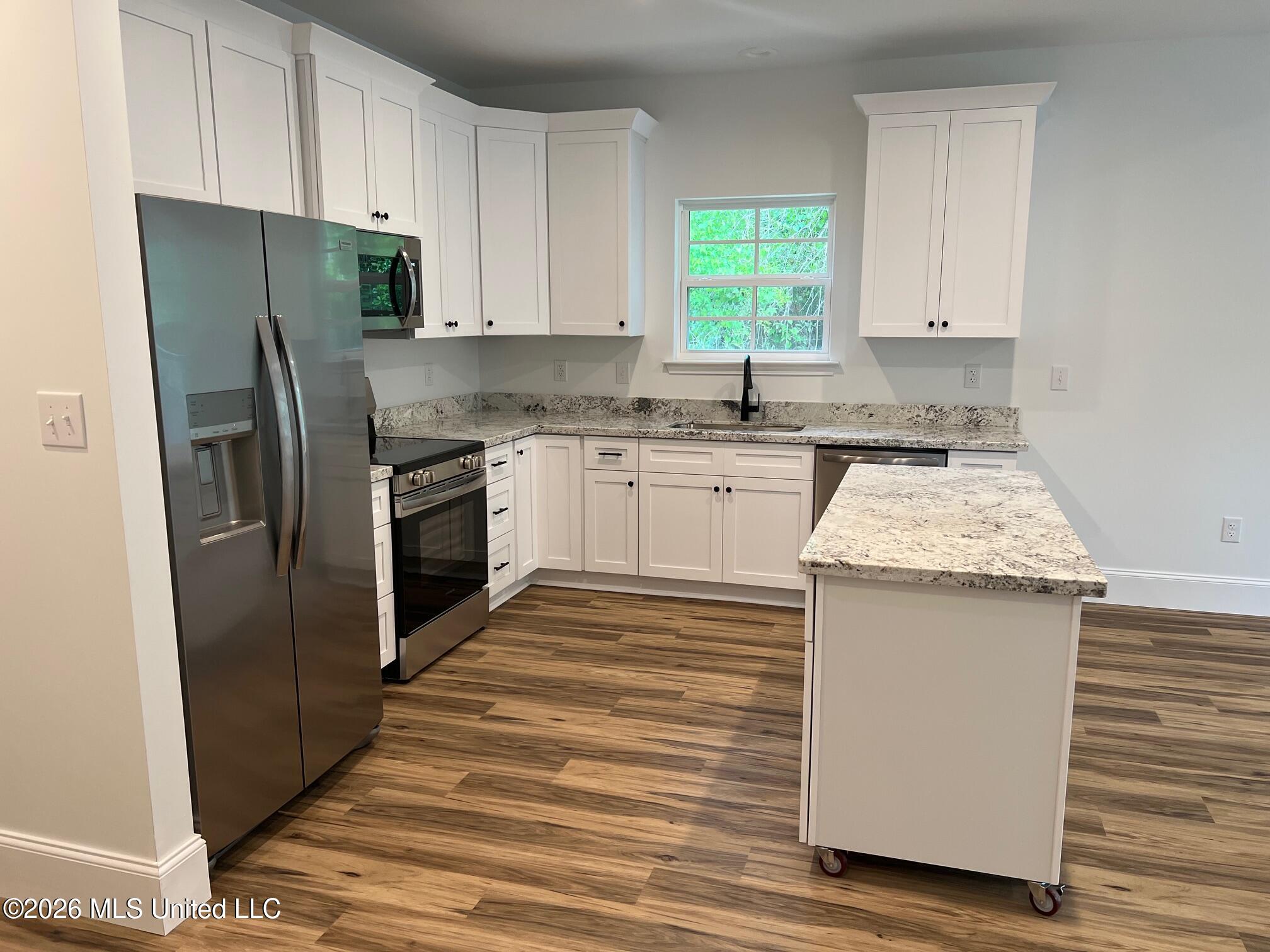 952 Kale Street Diamondhead, MS 39525 - Photo 5 of 18 IMG_4626