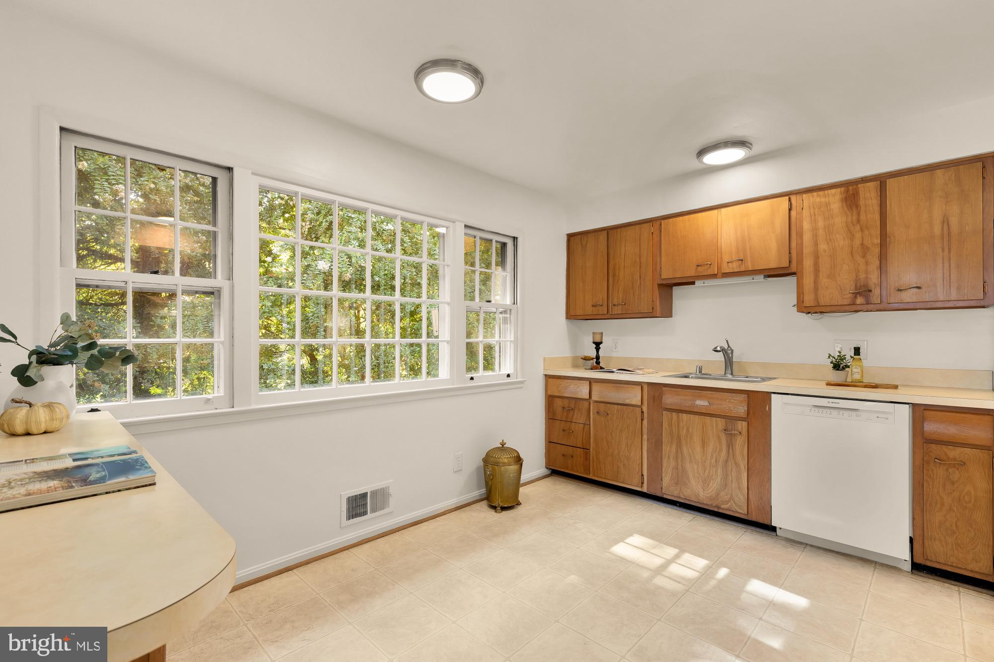3812 North Ridgeview Road Arlington, VA 22207 - Photo 18 of 41 Gallery Image 18