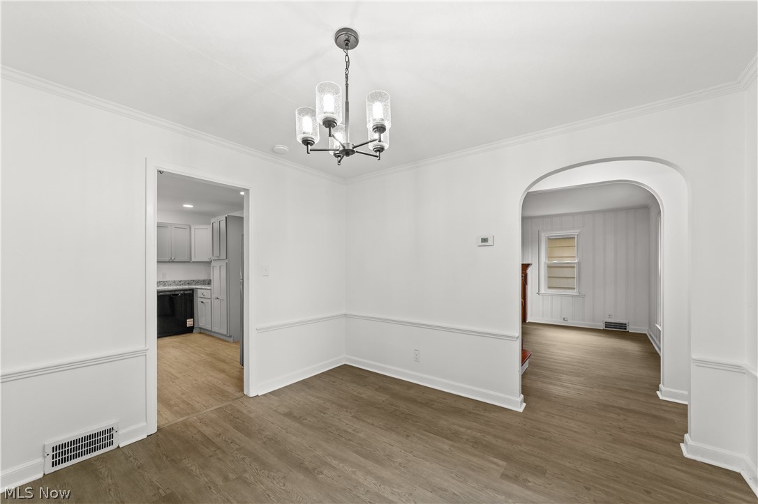 6444 Wilson Mills Road Cleveland, OH 44143 - Photo 9 of 29 1st Floor Dining Room