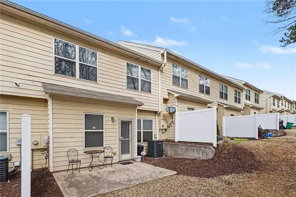 $215,000 | 3180 Haynes Park Drive, Lithonia, GA 30038