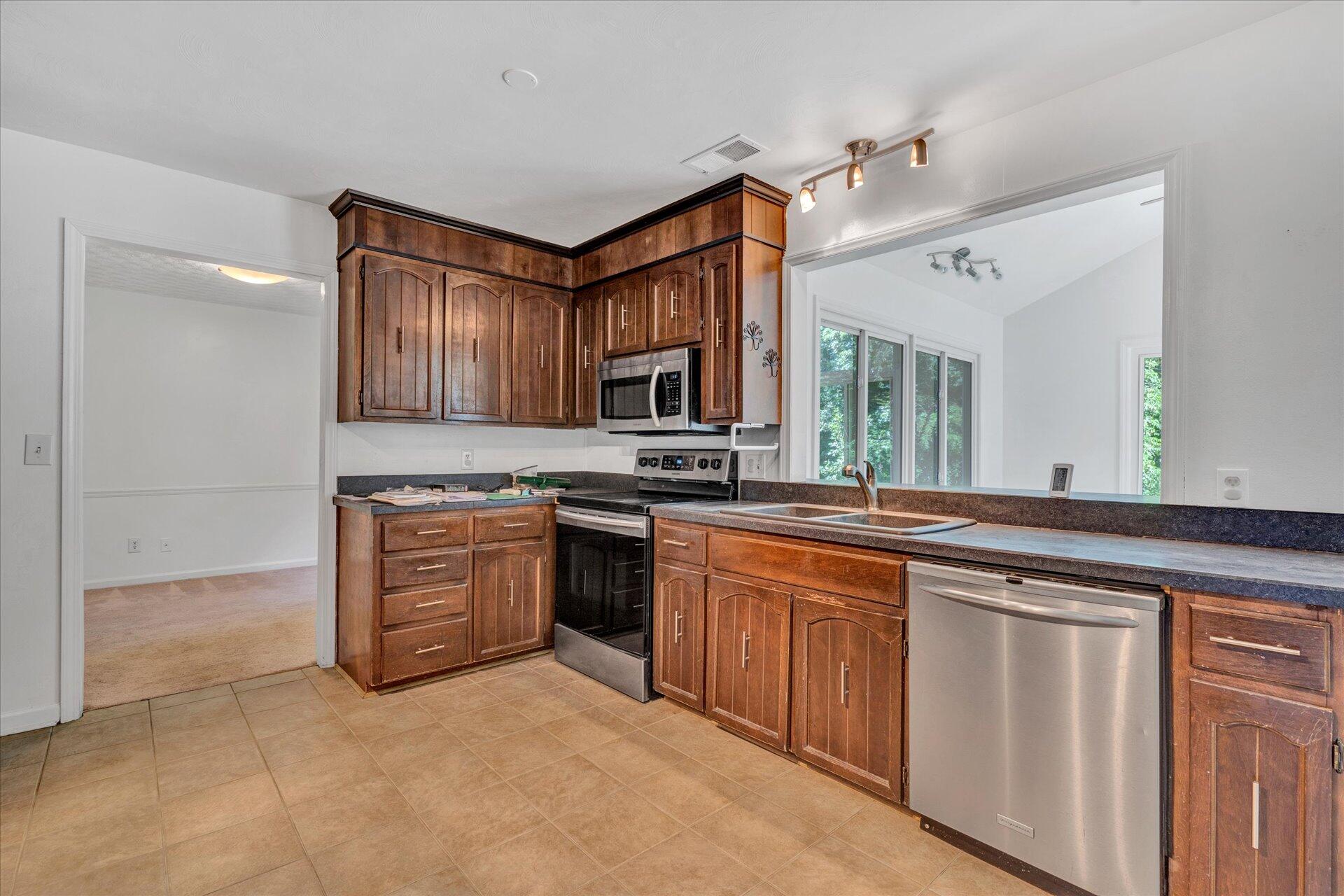 62 Timberline Drive Blue Ridge, VA 24064 - Photo 11 of 33 11-DSC3776