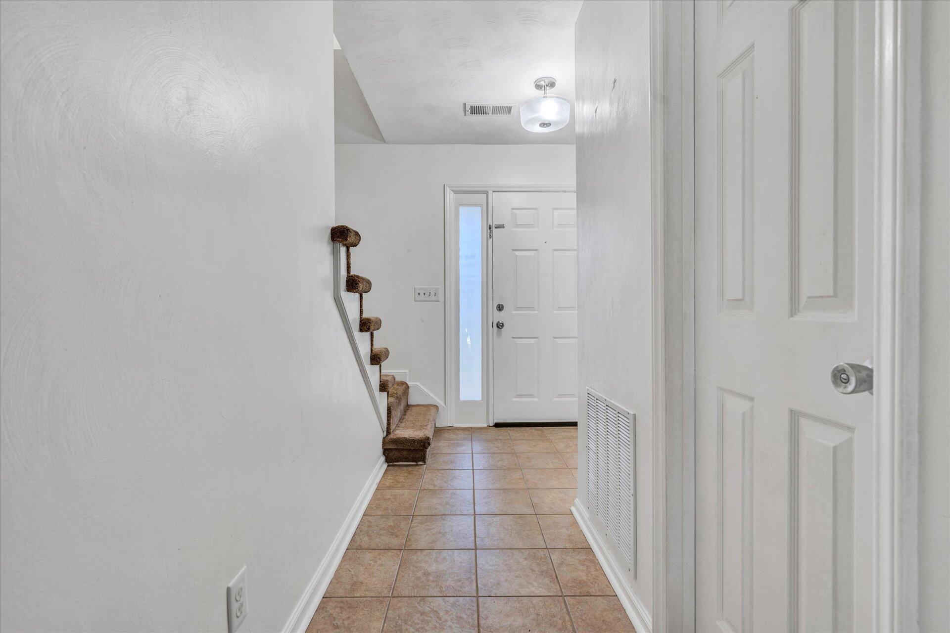 62 Timberline Drive Blue Ridge, VA 24064 - Photo 4 of 33 04-DSC3755