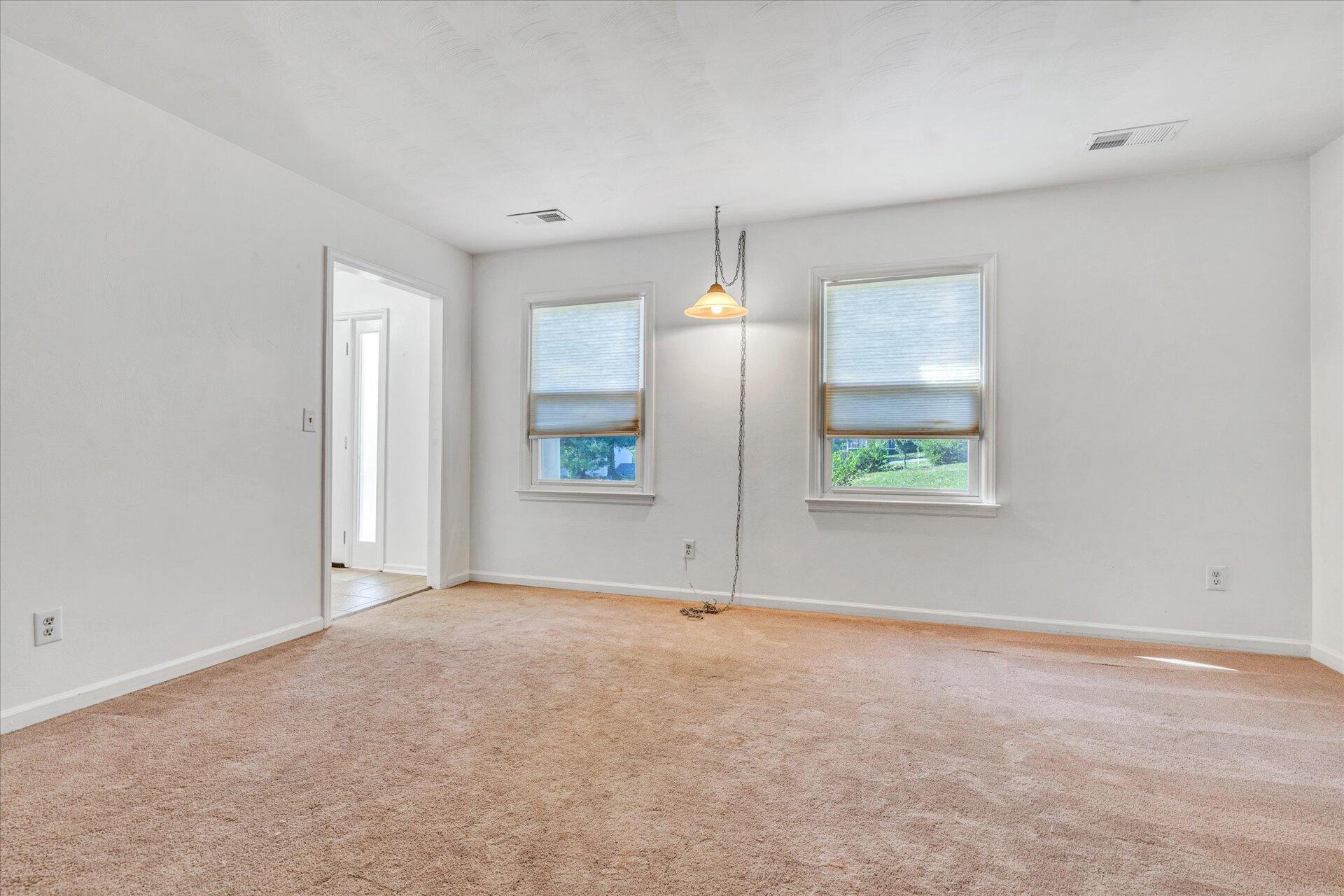 62 Timberline Drive Blue Ridge, VA 24064 - Photo 7 of 33 07-DSC3764