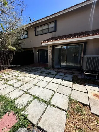 $3,300 | 9102 Southwest 113th Pl Circle East, Miami, FL 33176