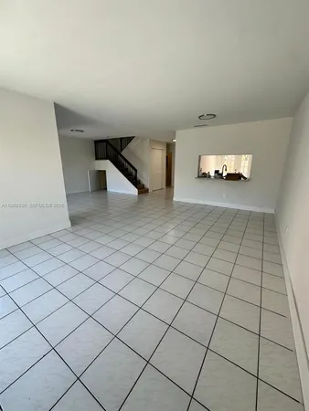 $3,300 | 9102 Southwest 113th Pl Circle East, Miami, FL 33176