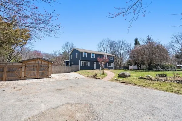 $419,999 | 855 South Main Street, Unit 855, Bellingham, MA 02019