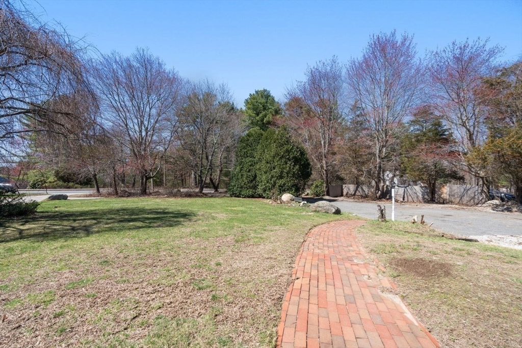 855 South Main Street, Unit 855 Bellingham, MA 02019 - Photo 23 of 31