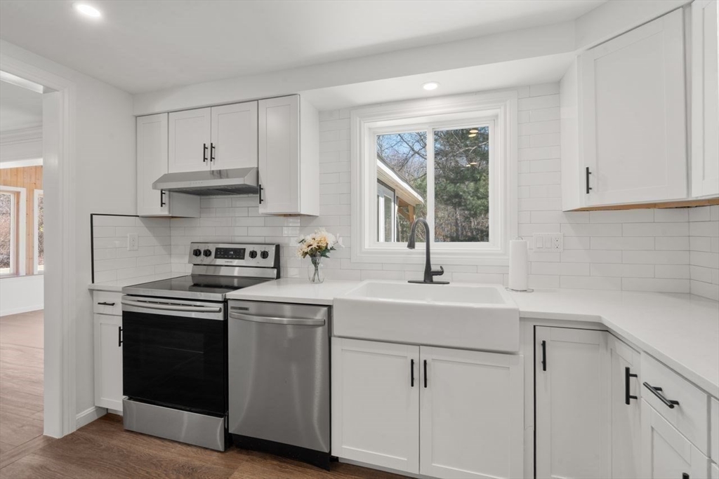 855 South Main Street, Unit 855 Bellingham, MA 02019 - Photo 5 of 31