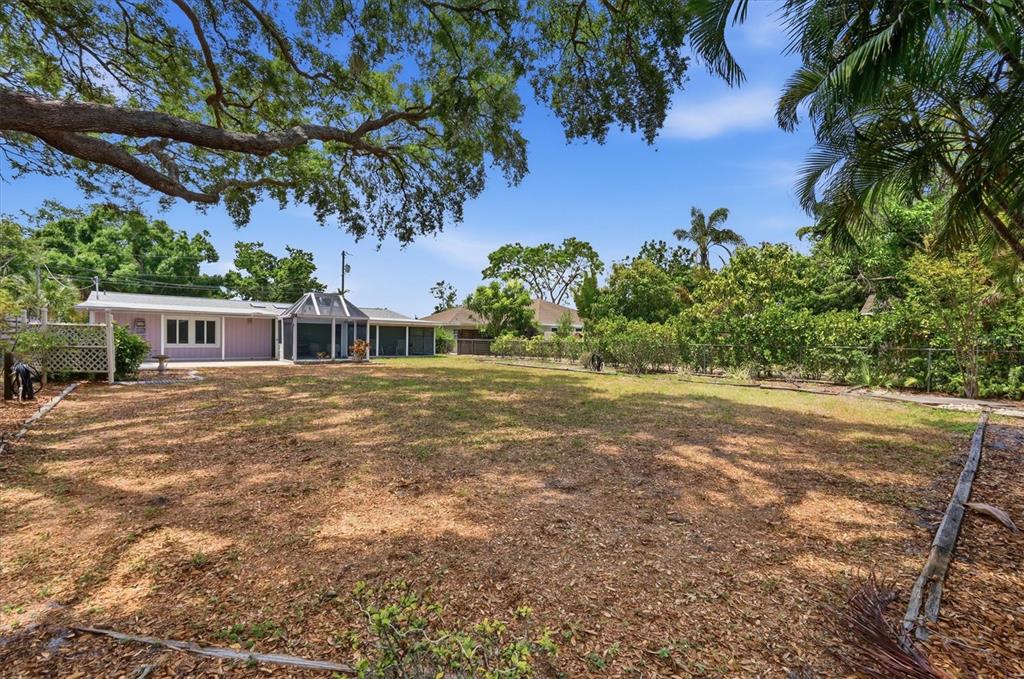 2233 Alice Road Sarasota, FL 34231 - Photo 34 of 44 Gallery Image 34