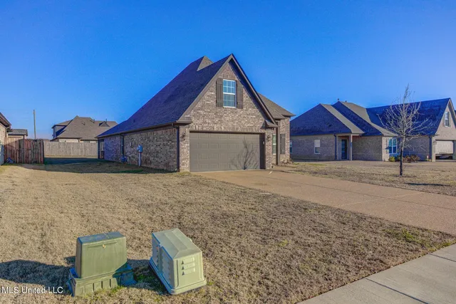 $285,000 | 2262 Metcalf Way, Southaven, MS 38672